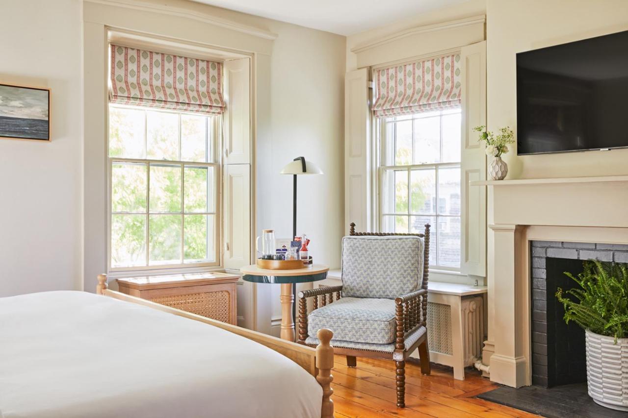 Faraway Nantucket Hotell Exteriör bild